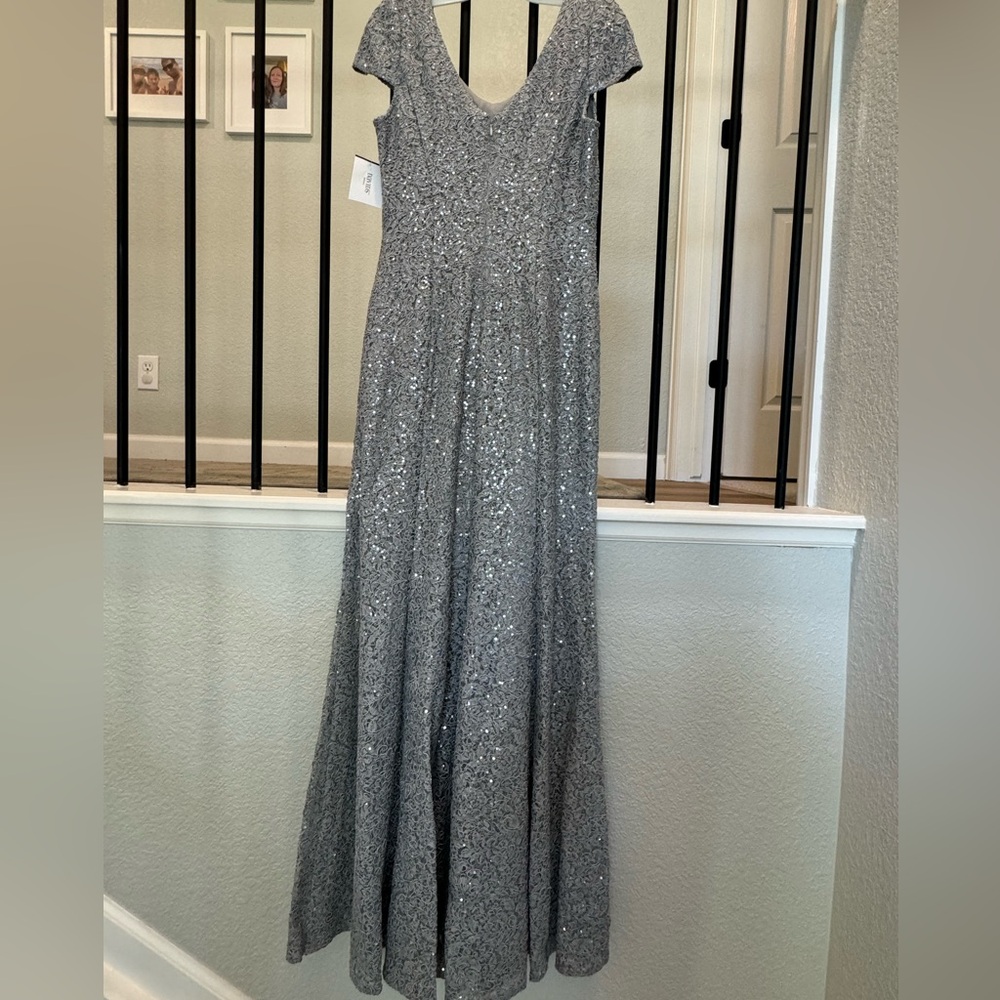 Special Occasion, Mother of the Bride, Bride Brocade Floor Length Dress ~ size 6 - Picture 3 of 9